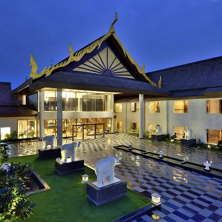 Radisson Blu Resort&Spa Karjat Exterior foto The Royal