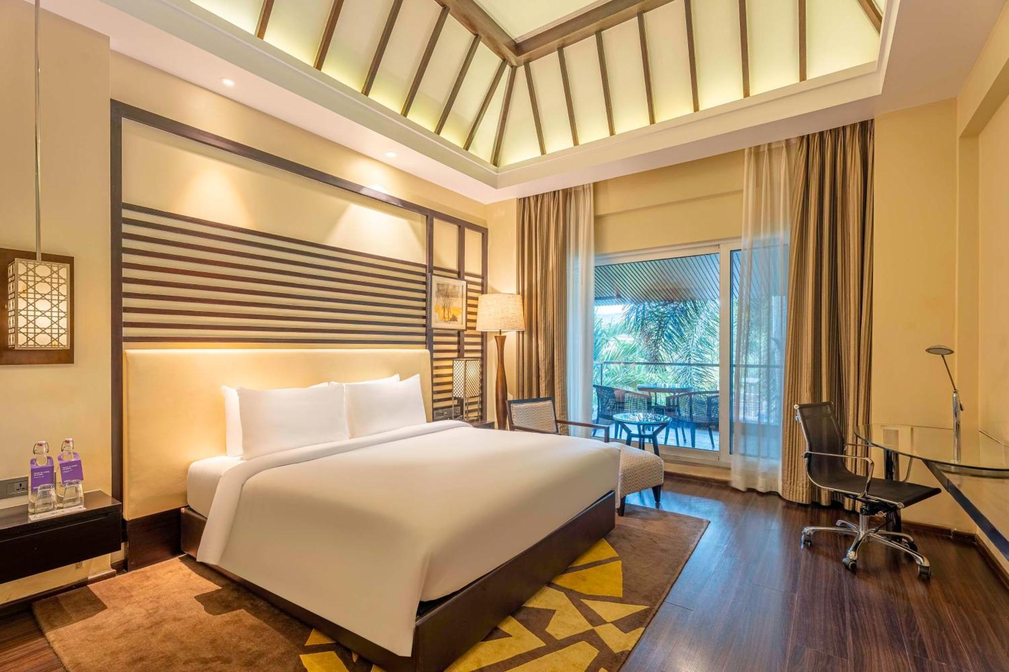 Radisson Blu Resort&Spa Karjat Exterior foto Deluxe Room